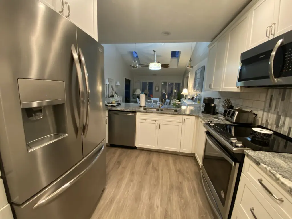 11b6446e 7165 4878 a9e7 aa7cca1cb4d5