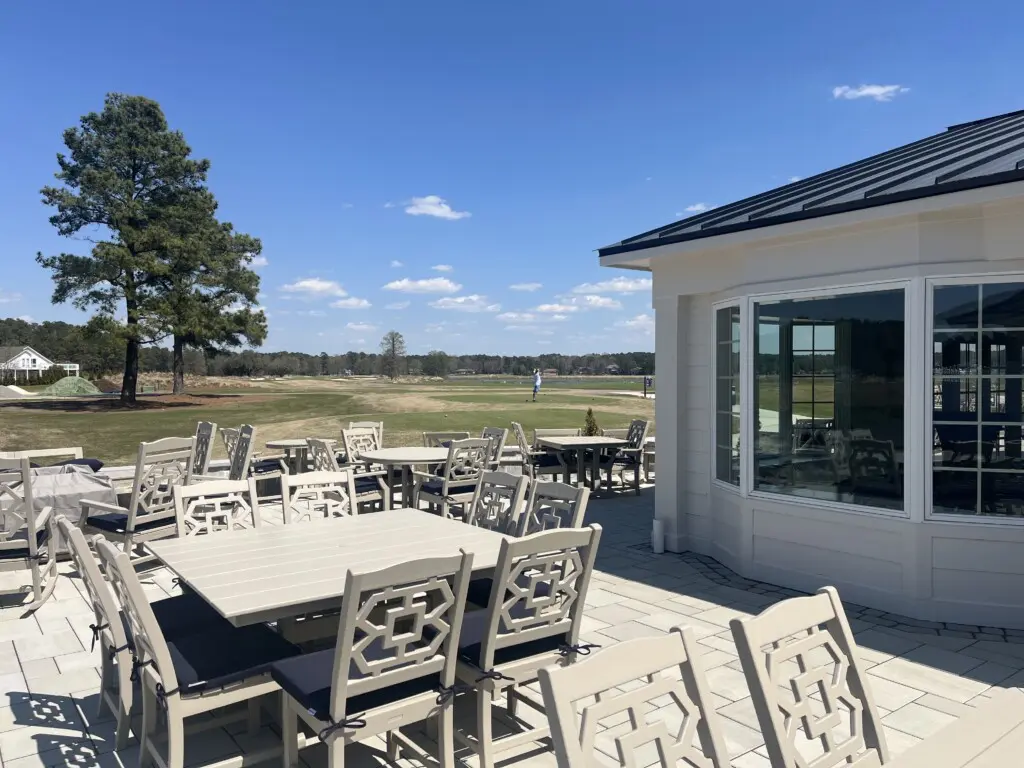 4e27b2b3 60a1 46f7 9d42 7f68d4d3ee10