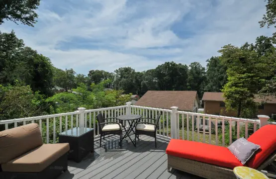 733c2438 6851 4991 a665 f3356482f029