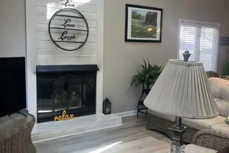 7c9b2bfe 3ca8 4fc2 94ad 28113c88f296