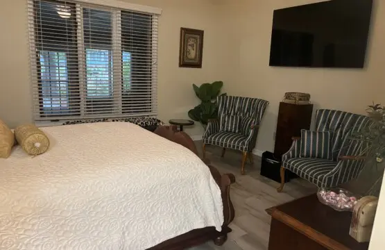 e8fa9170 8819 46b3 82b3 47d06683086d