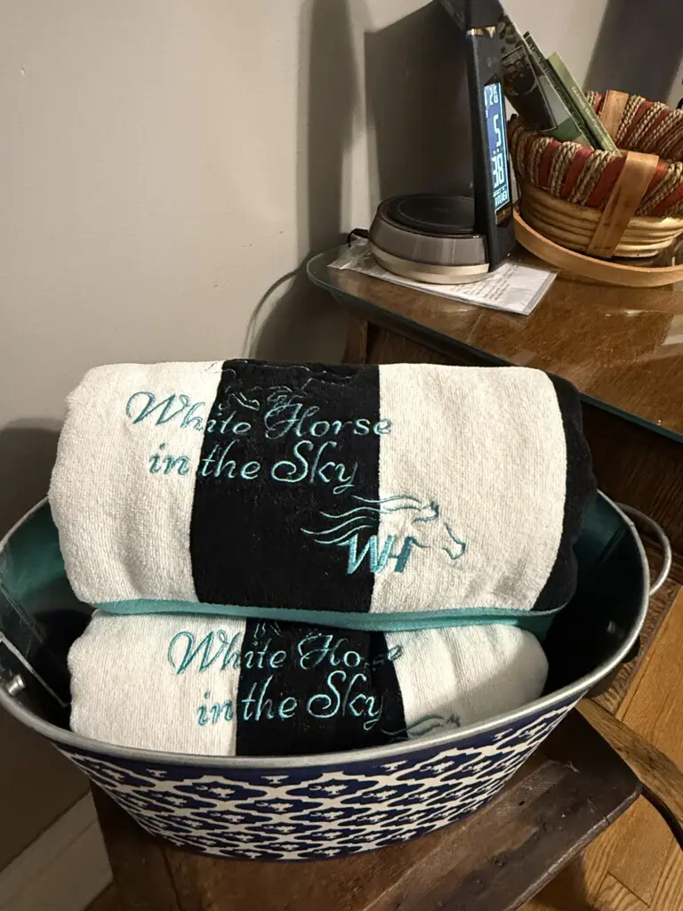 e423d692 17b1 4ddd 80ca aa0373201a0c