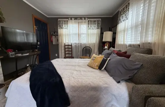 a1c83209 3be6 4a92 b080 5a0840d1a3a7